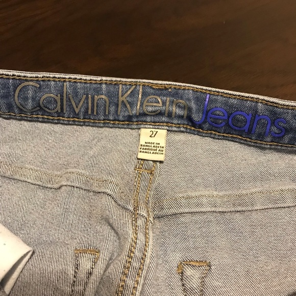 Calvin Klein Cropped Jeans - Picture 7 of 8